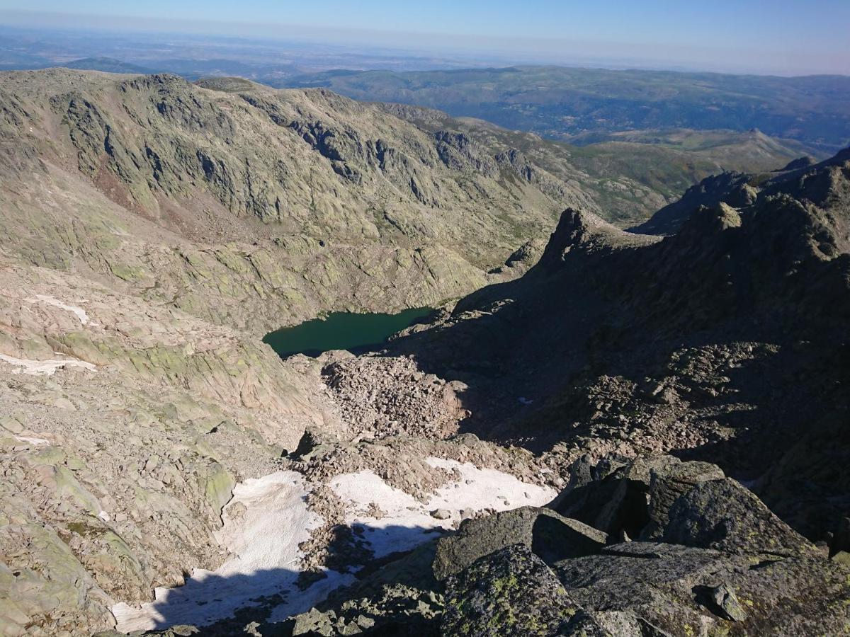 Cara Norte De Gredos Hoyos del Espino Exteriör bild