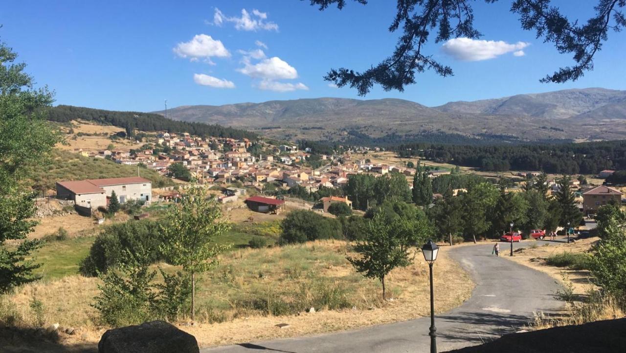 Cara Norte De Gredos Hoyos del Espino Exteriör bild