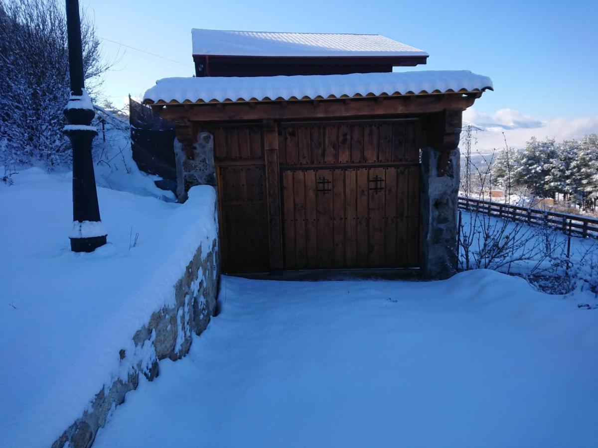 Cara Norte De Gredos Hoyos del Espino Exteriör bild